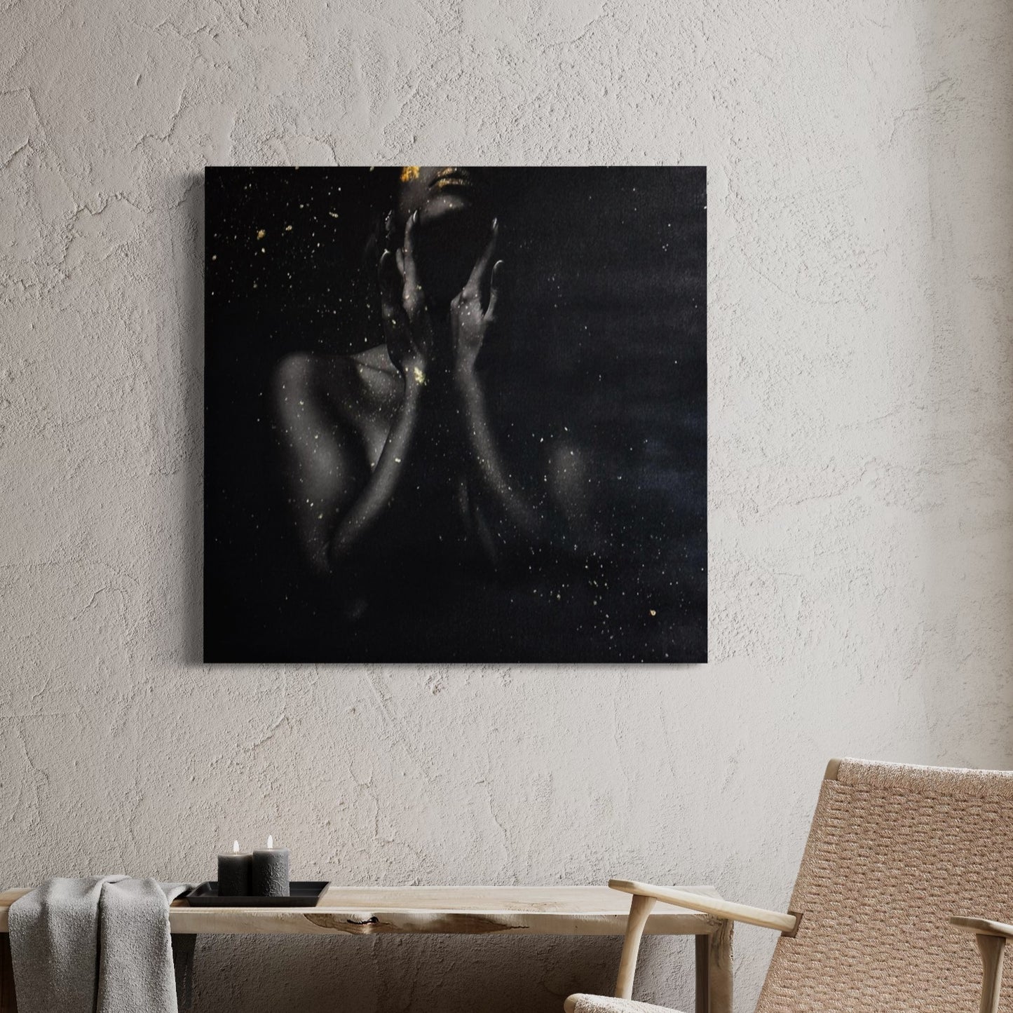 In this Exclusive Artwork you can experience the beauty of ESME CORDUS using multiple techniques. A beautiful combination of dark abstruse Photographic Art with golden bodypaint spray, drop and splatter. - EVERY BODY INHALES BEAUTY - BEDART